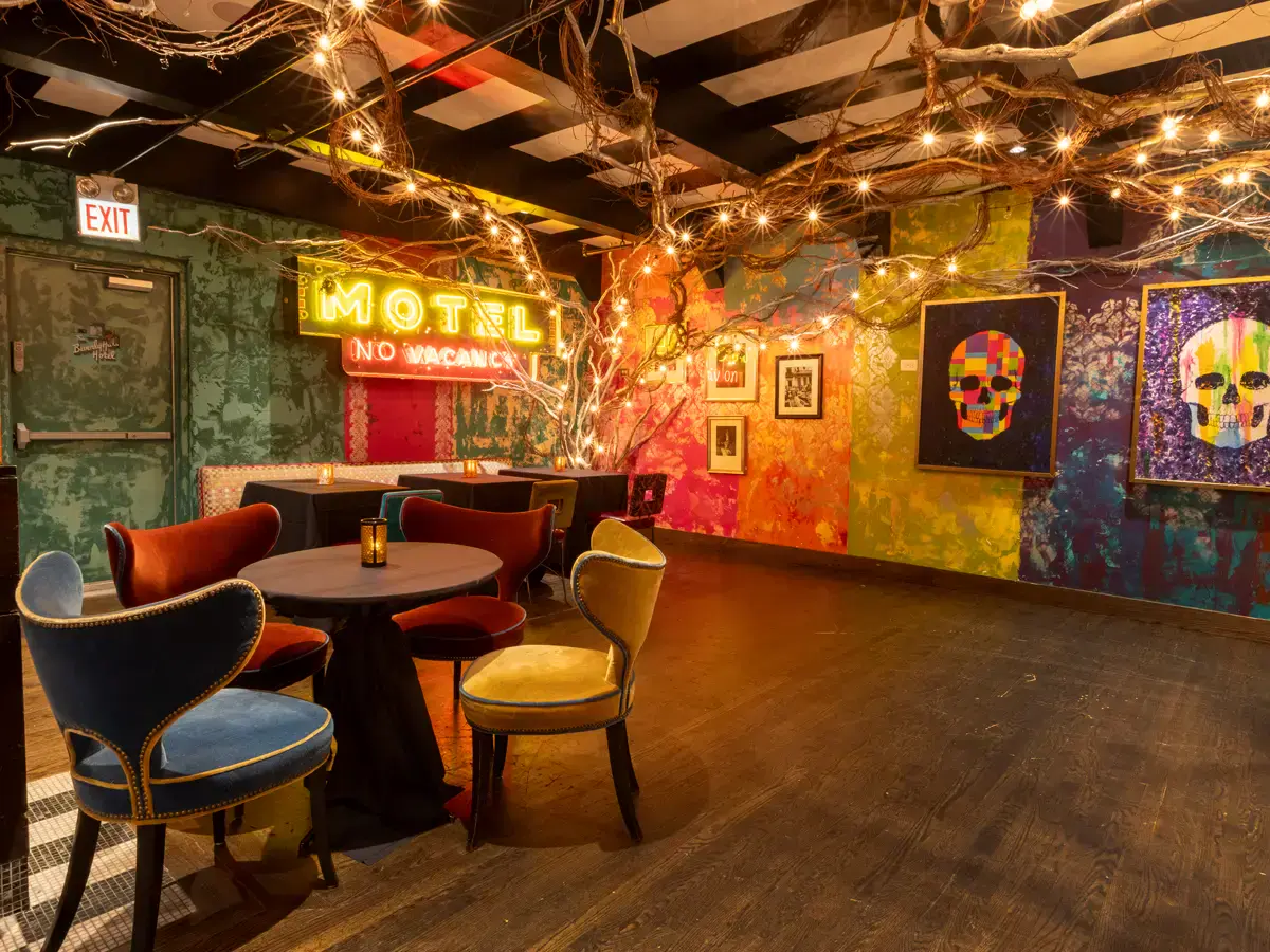 Flamenco Room : Image 2