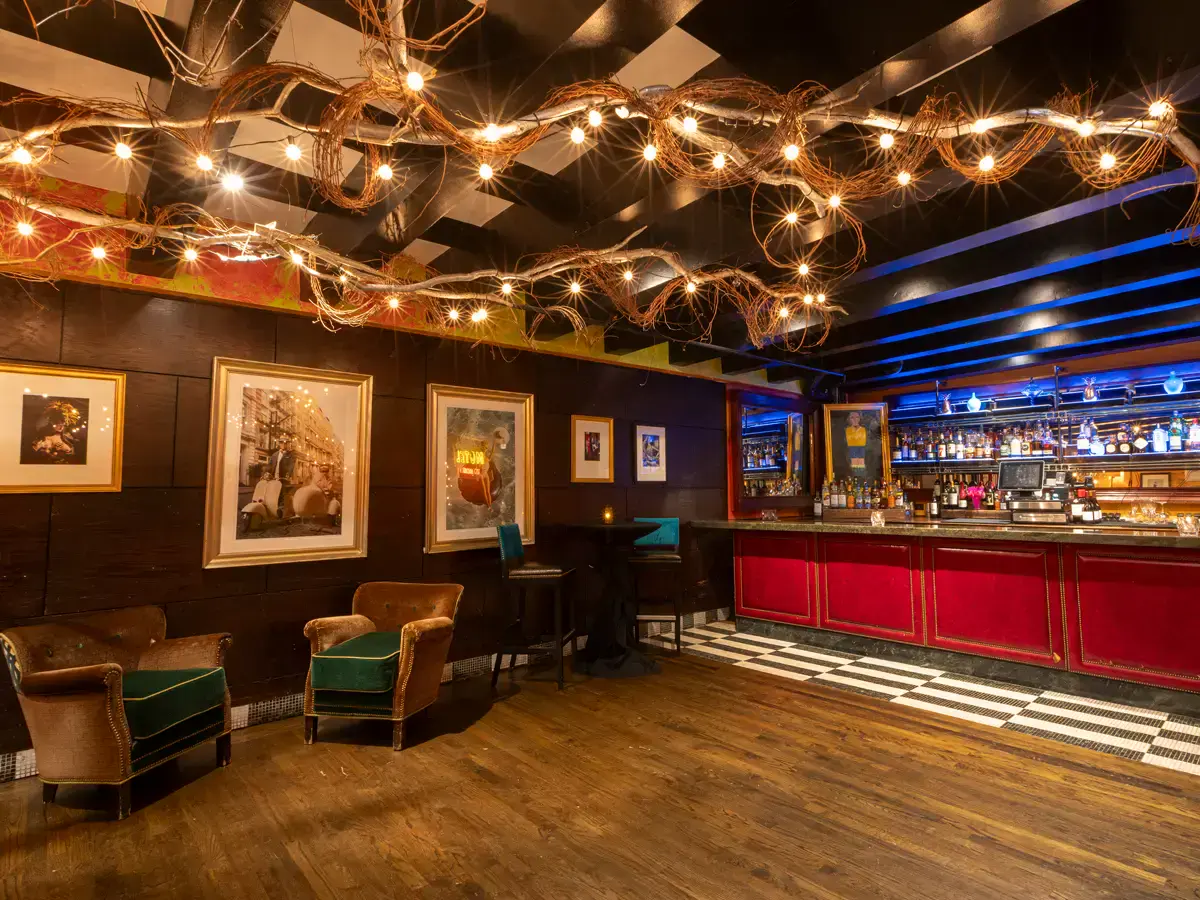 Flamenco Room : Image 4